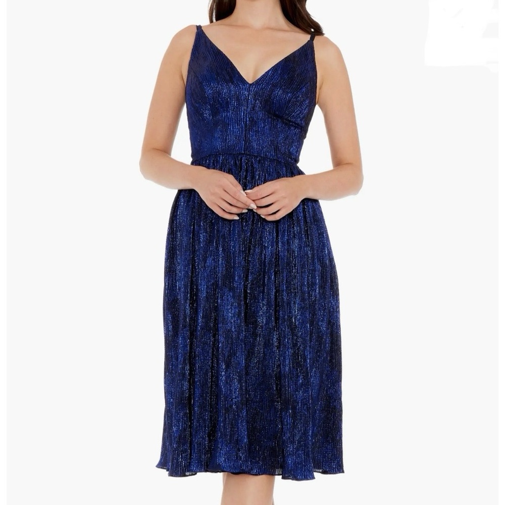 Dress The Population NWOT Haley Metallic Fit & Flare Dress Size Small Cocktail